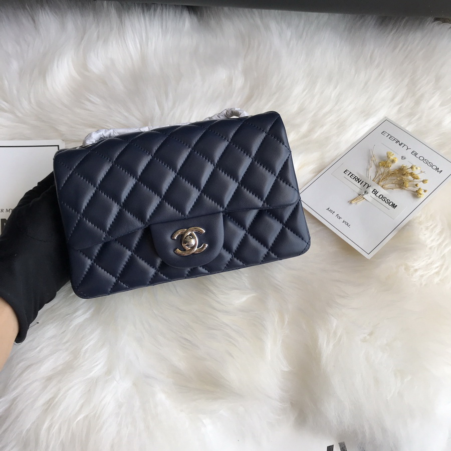 A01116, Classic Handbag, Chanel handbag, Lambskin