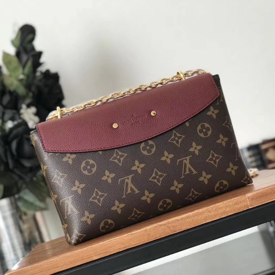 M43715, SAINT PLACIDE, Louis Vuitton LV Handbag Cross body bags