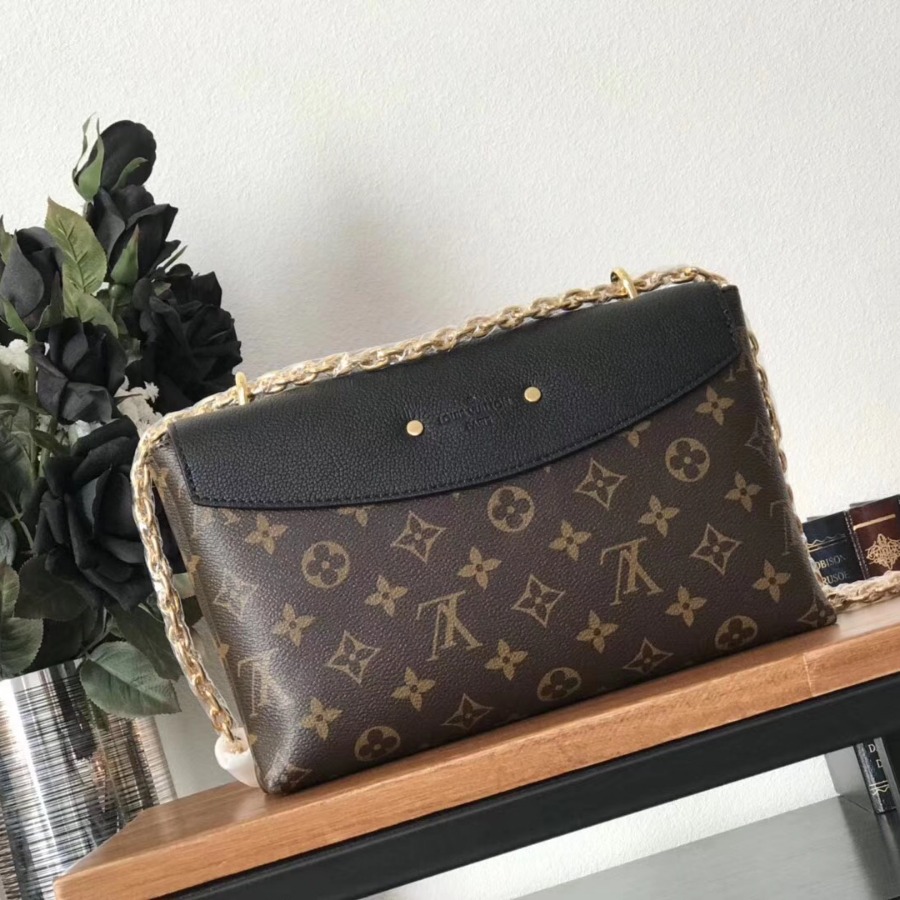 M43714, SAINT PLACIDE, Louis Vuitton LV Handbag Cross body bags