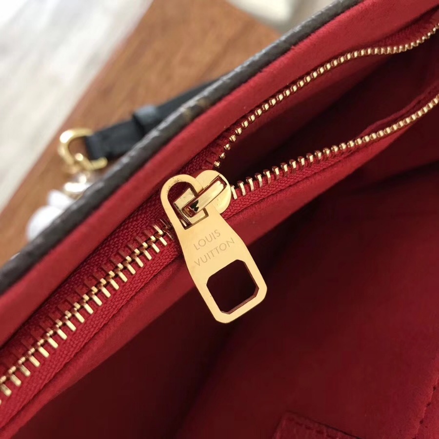 M43713, SAINT PLACIDE, Louis Vuitton LV Handbag Cross body bags