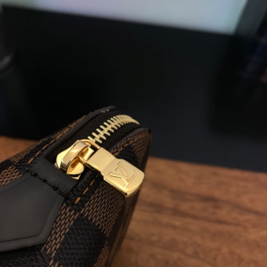 N47516, LOUIS VUITTON LV, COSMETIC POUCH