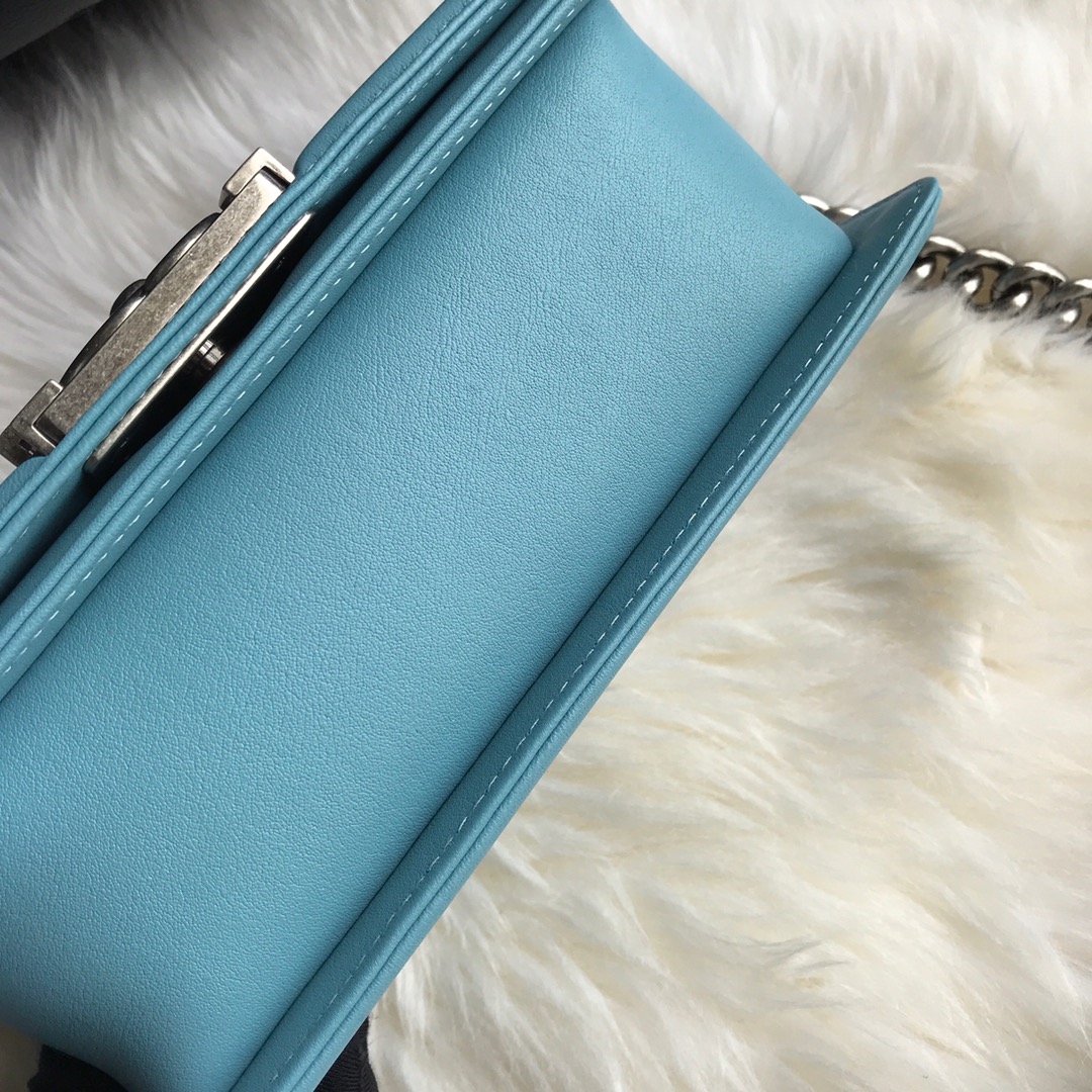 A67085, Small BOY CHANEL Handbag, Calfskin & Ruthenium-Finish Metal