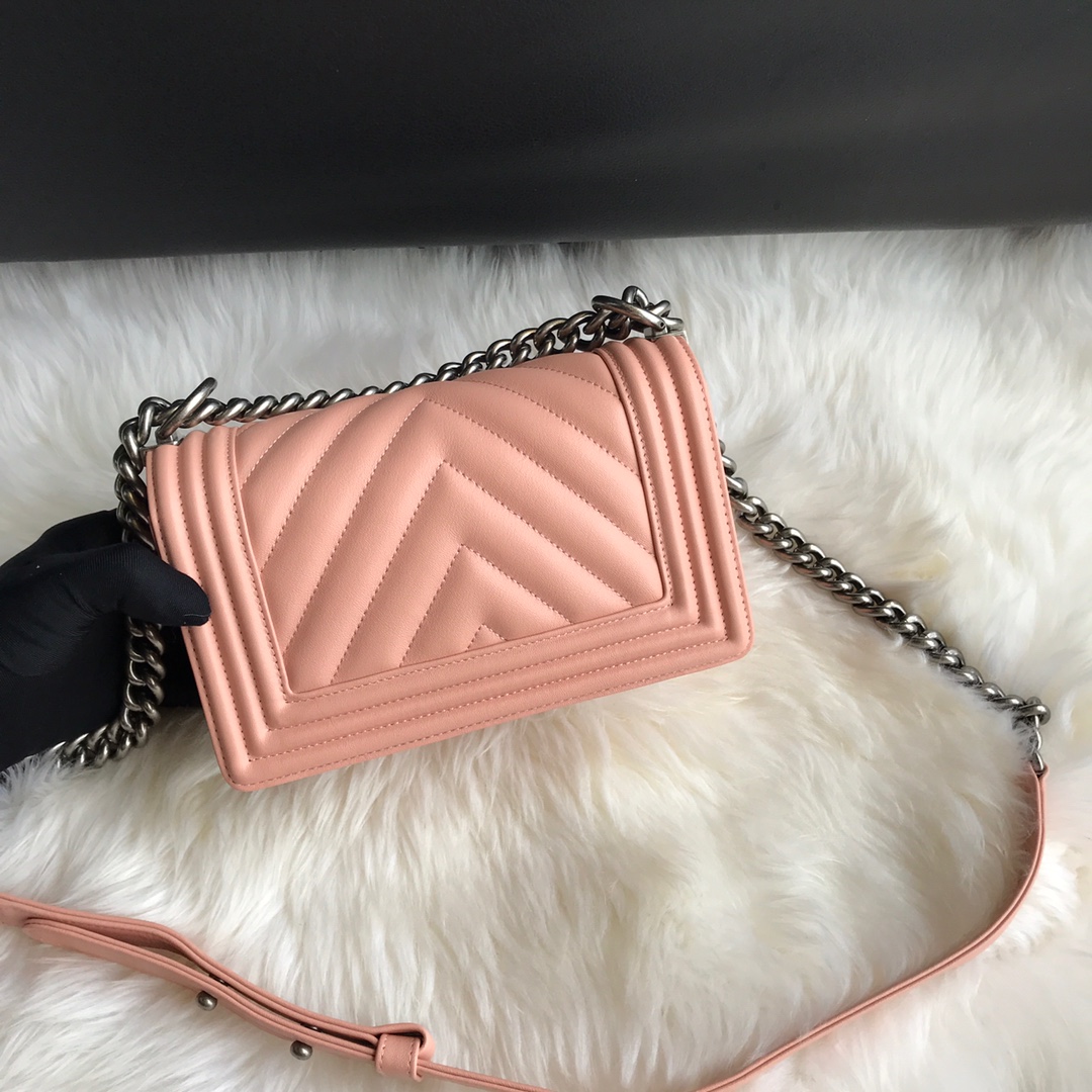 A67085, Small BOY CHANEL Handbag, Calfskin & Ruthenium-Finish Metal
