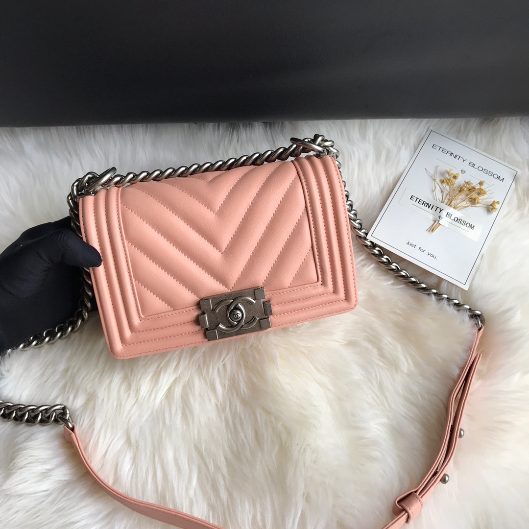 A67085, Small BOY CHANEL Handbag, Calfskin & Ruthenium-Finish Metal