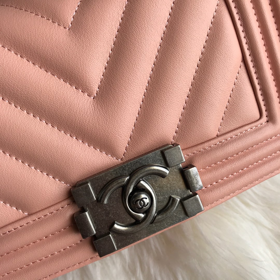 A67085, Small BOY CHANEL Handbag, Calfskin & Ruthenium-Finish Metal