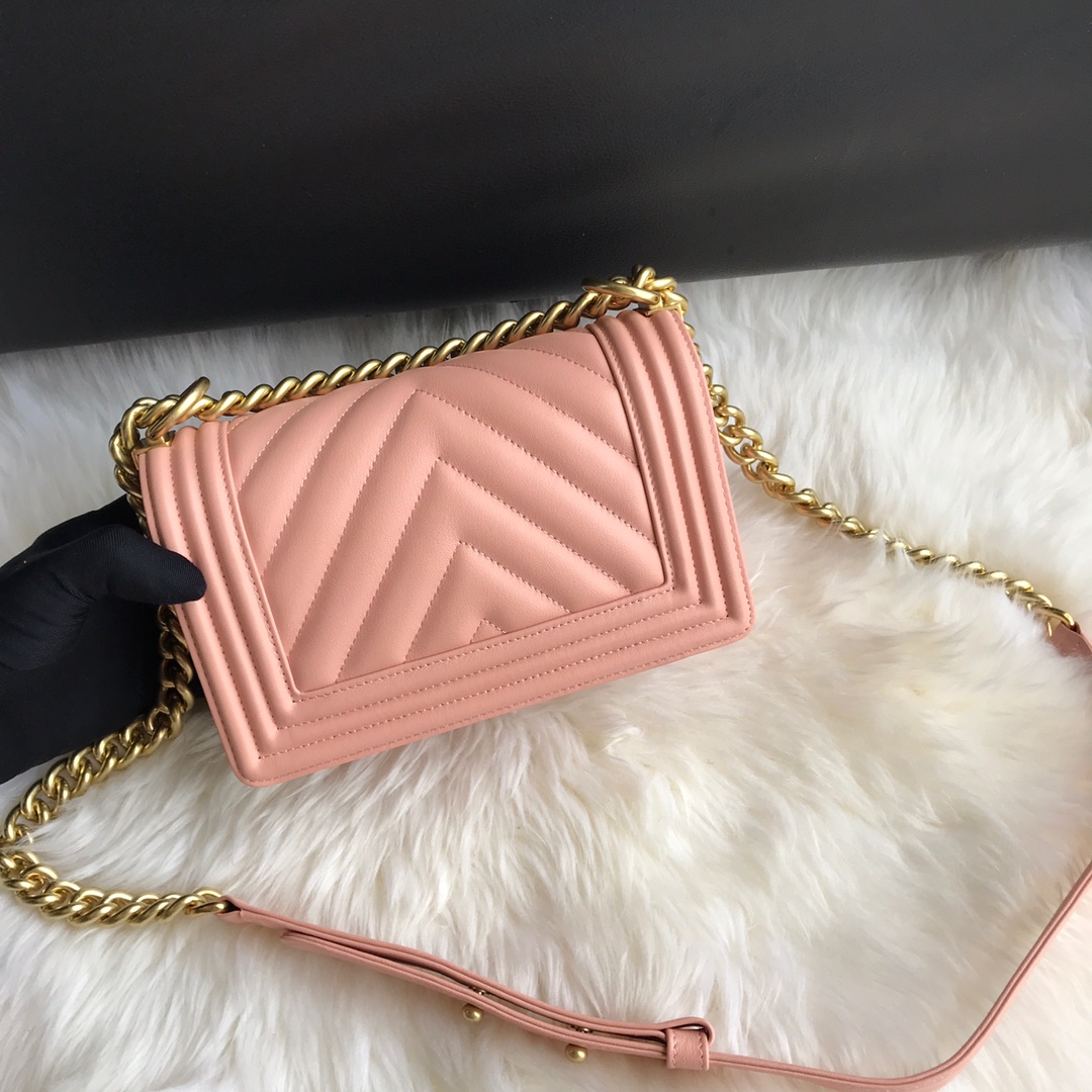 A67085, Small BOY CHANEL Handbag, Calfskin & Gold-Tone Metal