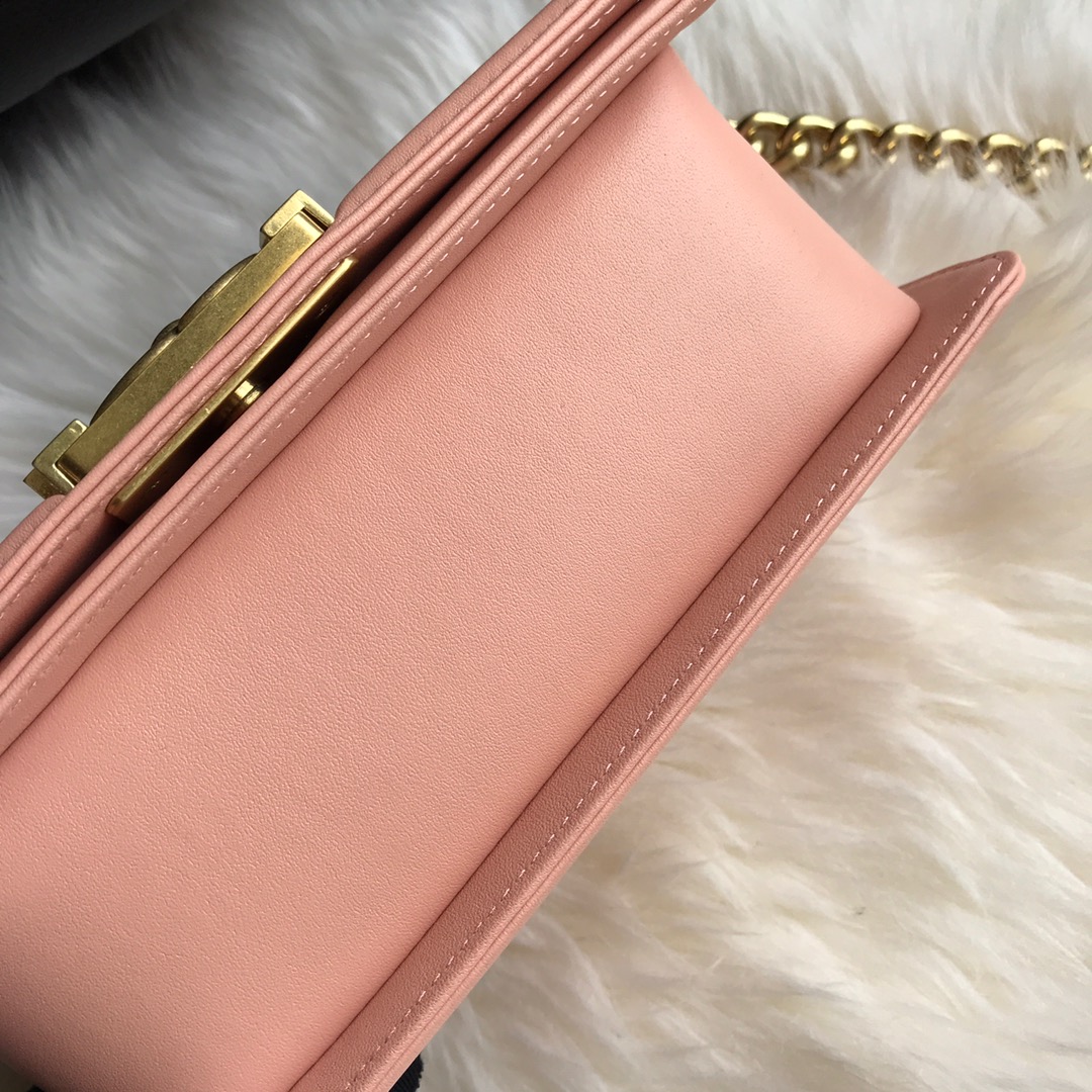 A67085, Small BOY CHANEL Handbag, Calfskin & Gold-Tone Metal
