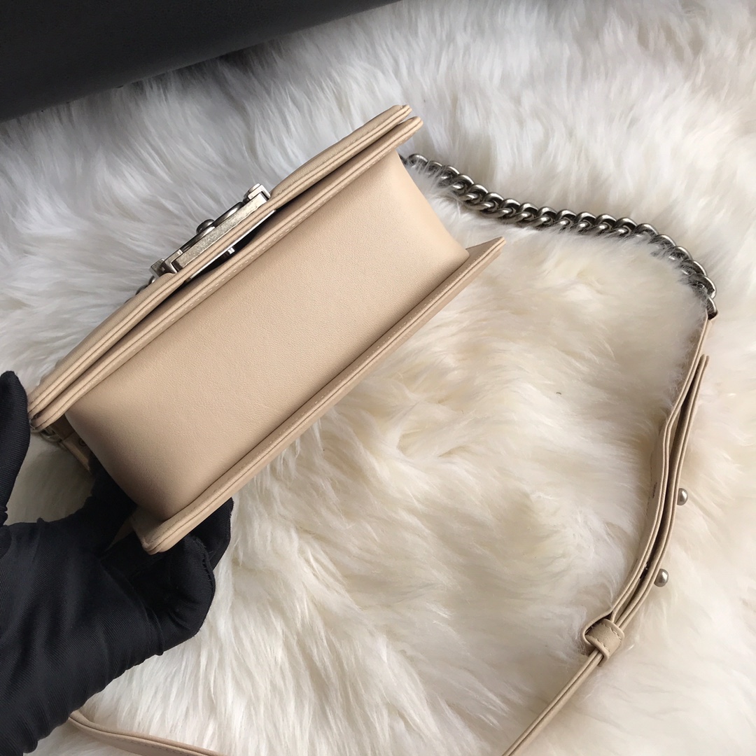 A67085, Small BOY CHANEL Handbag, Calfskin & Ruthenium-Finish Metal