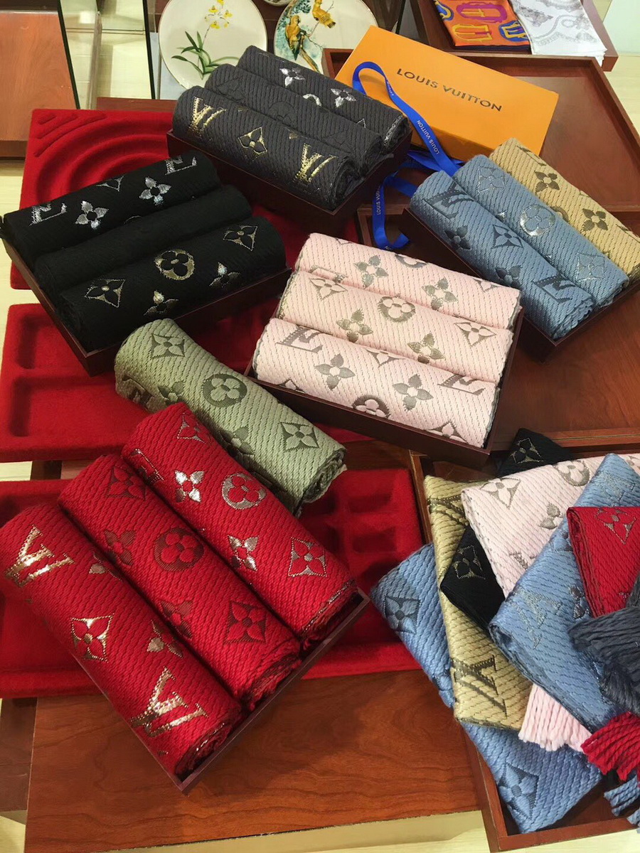 LOGOMANIA SHINE(GOLD COLOR) SCARF, LOUIS VUITTON LV SCARF, 68.9 x 11.8 inches, 94% wool, 6% silk