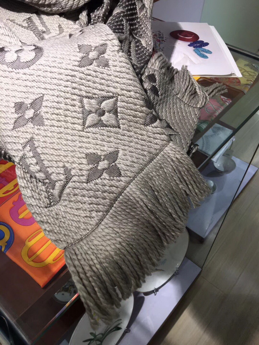 LOGOMANIA SCARF, LOUIS VUITTON LV SCARF, 68.9 x 11.8 inches, 94% wool, 6% silk