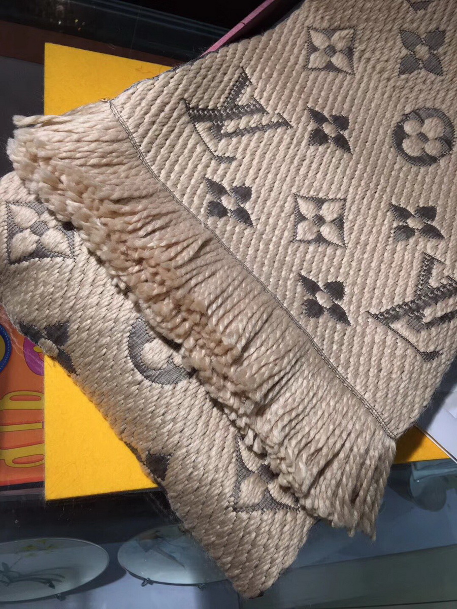 LOGOMANIA SCARF, LOUIS VUITTON LV SCARF, 68.9 x 11.8 inches, 94% wool, 6% silk