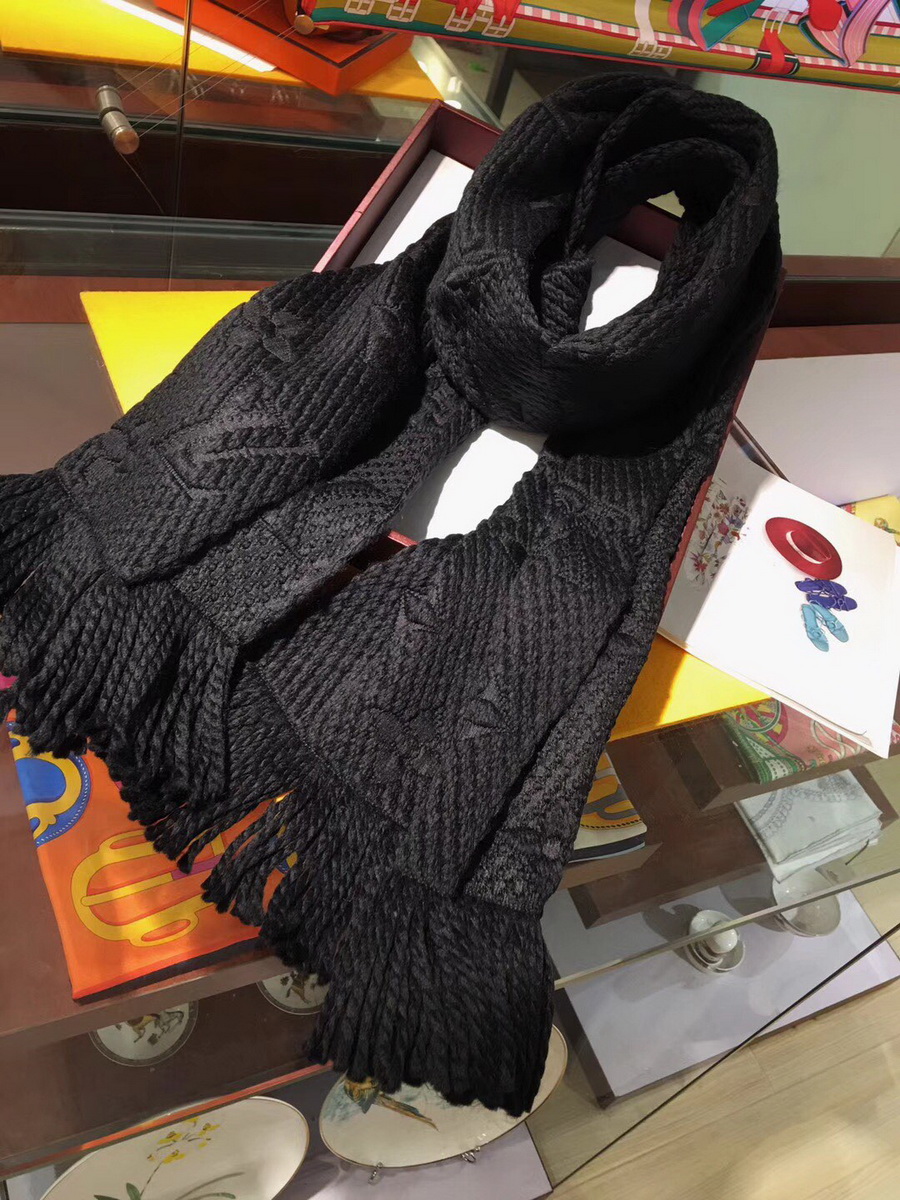 LOGOMANIA SCARF, LOUIS VUITTON LV SCARF, 68.9 x 11.8 inches, 94% wool, 6% silk