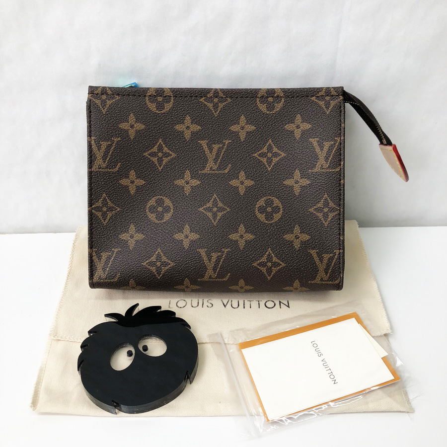 M47544, TOILETRY POUCH 19, Louis Vuitton LV