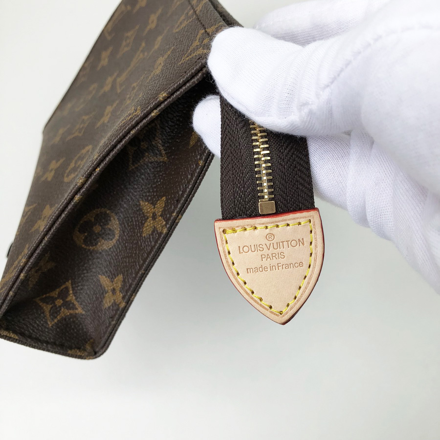 M47544, TOILETRY POUCH 19, Louis Vuitton LV