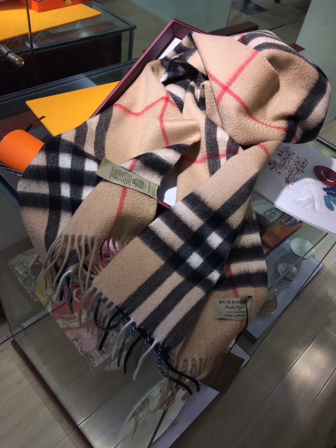 The Classic Check Cashmere Scarf, Burberry Scarves