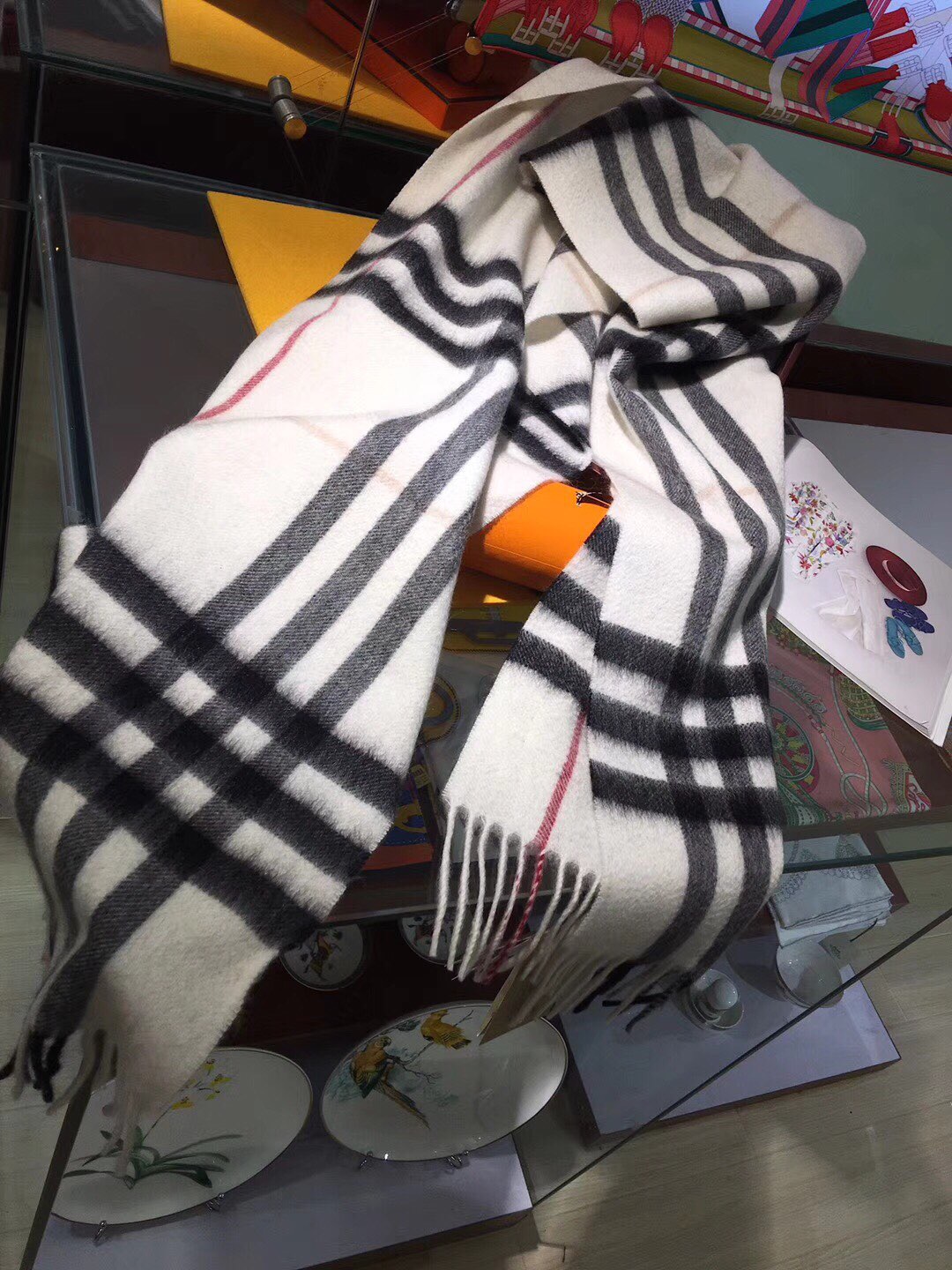The Classic Check Cashmere Scarf, Burberry Scarves