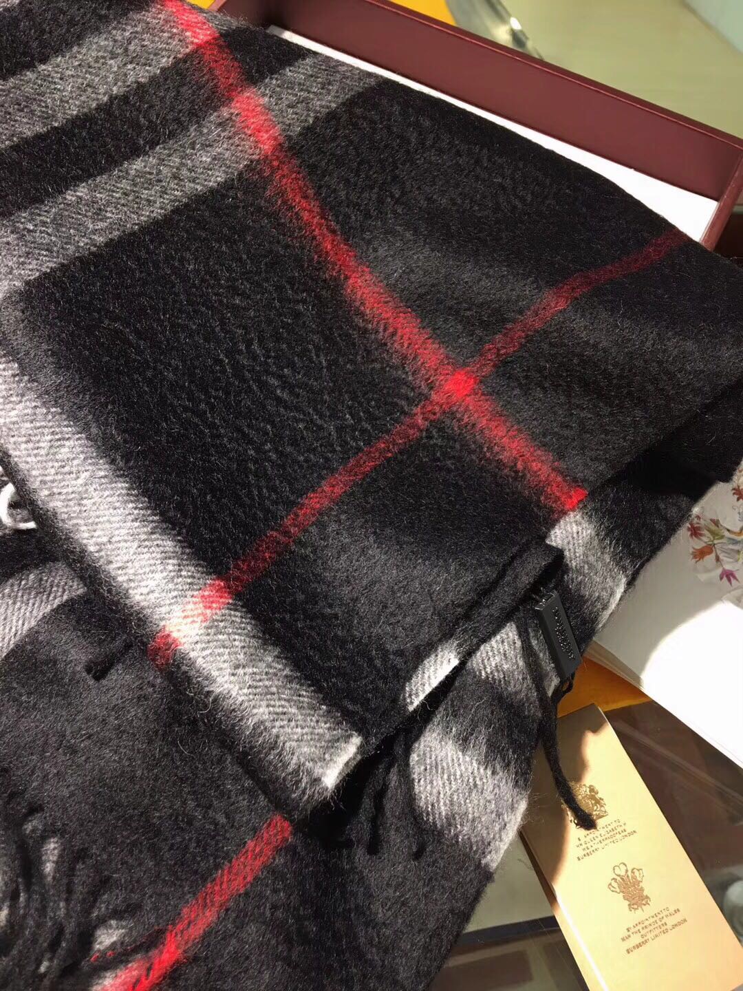 The Classic Check Cashmere Scarf, Burberry Scarves