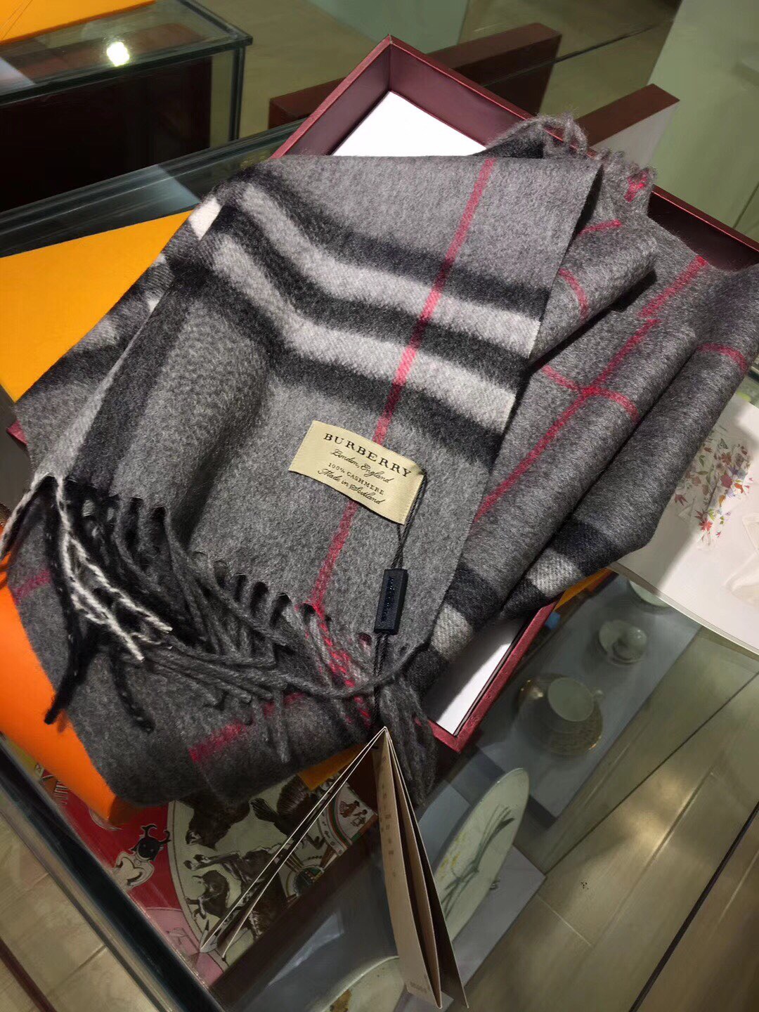 The Classic Check Cashmere Scarf, Burberry Scarves