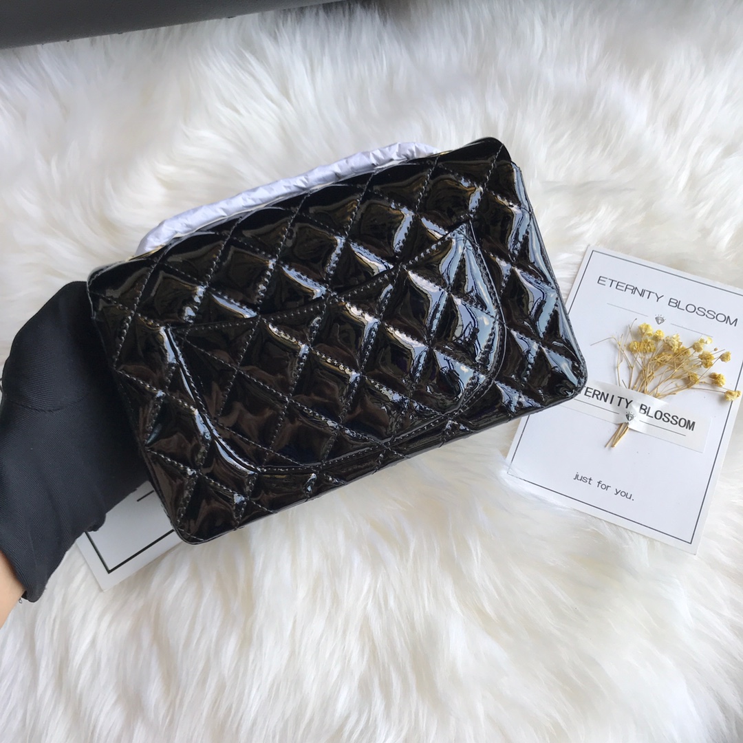 A01116, New Mini Classic Handbag, Chanel handbag, Calfskin, 20CM / 8 INCHES