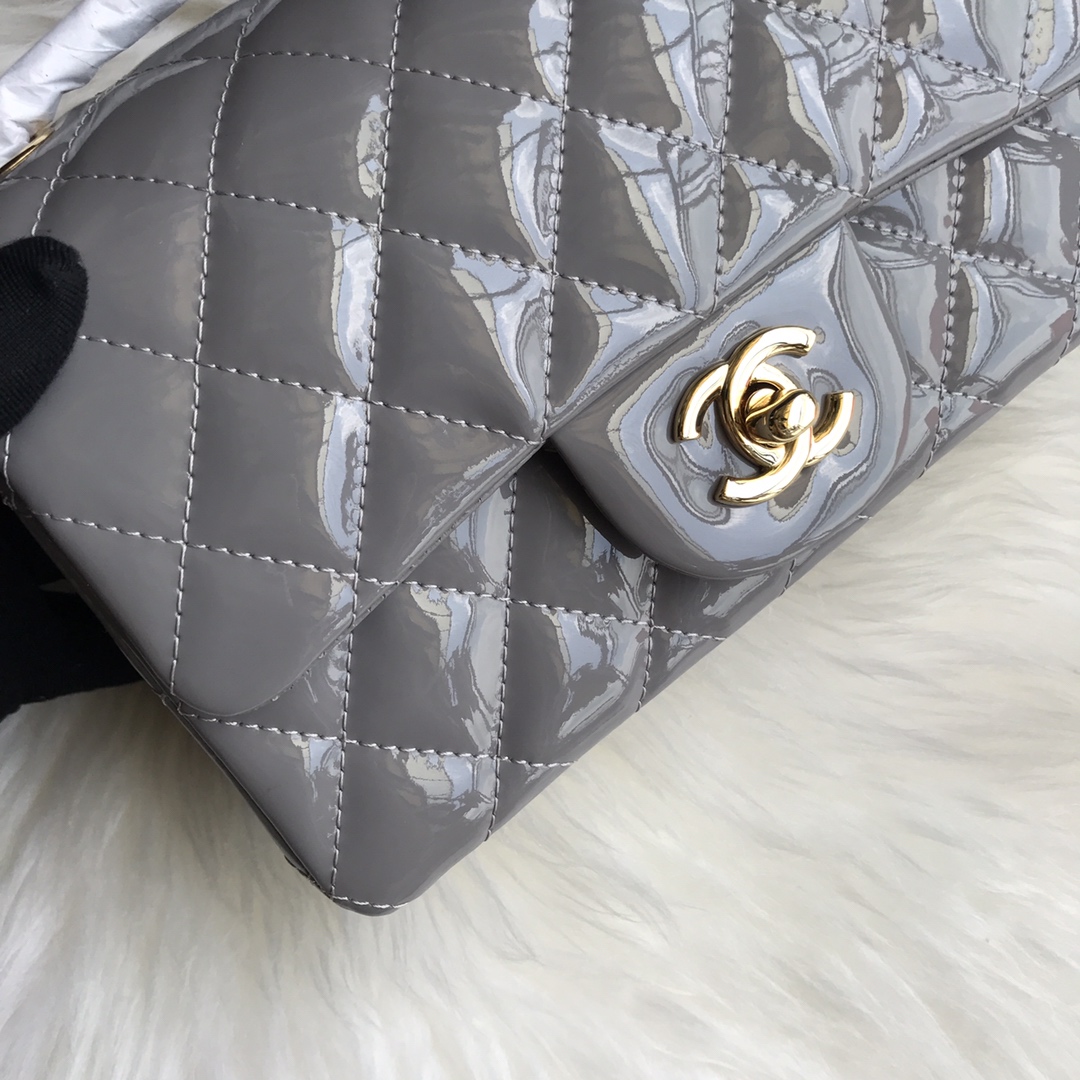 A01116, New Mini Classic Handbag, Chanel handbag, Calfskin, 20CM / 8 INCHES