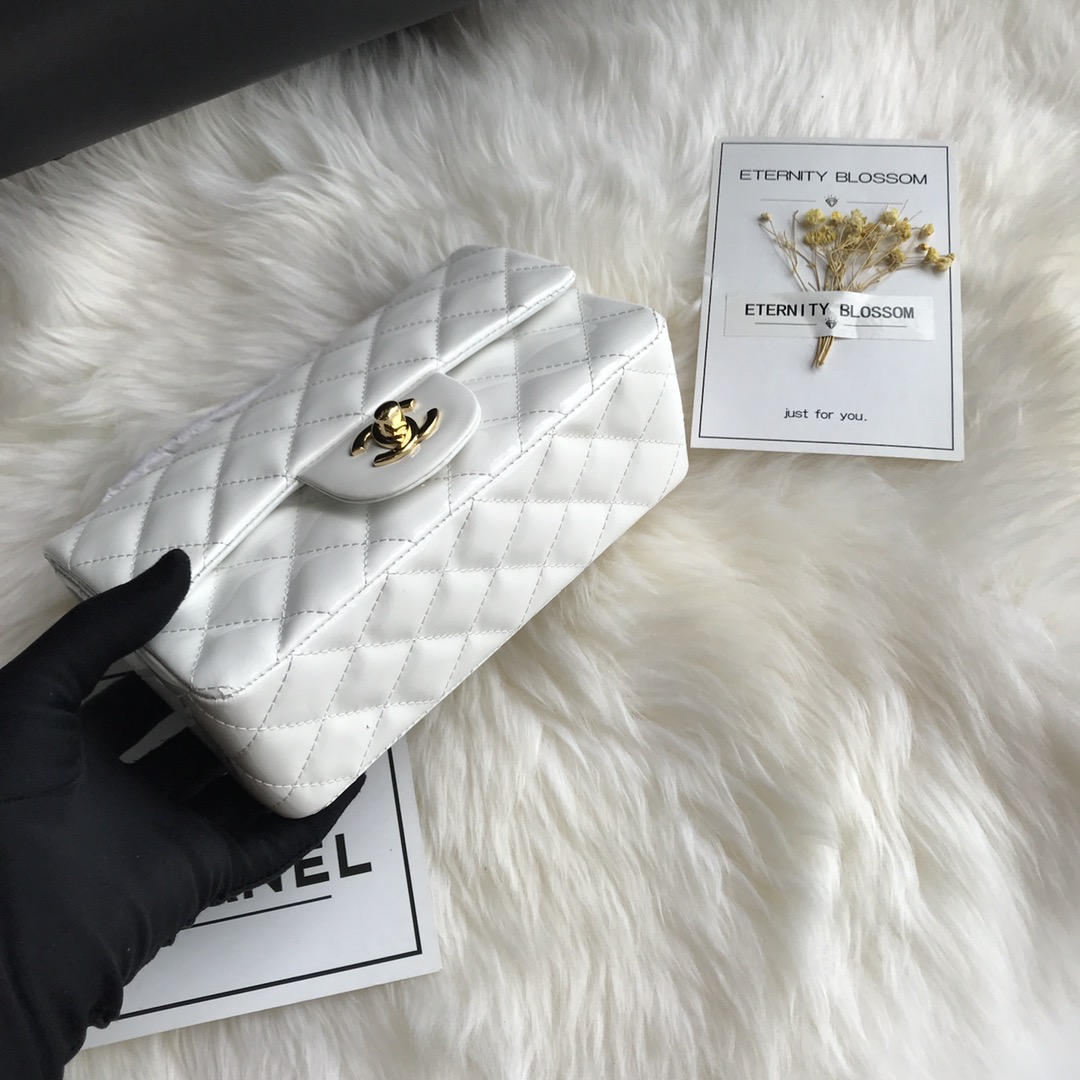 A01116, New Mini Classic Handbag, Chanel handbag, Calfskin, 20CM / 8 INCHES