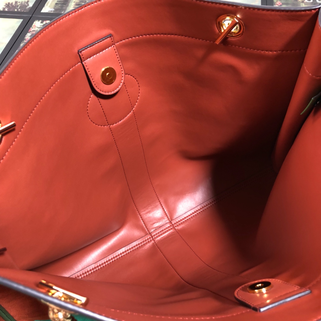 537219, Large tote with tiger head, GUCCI Handbags