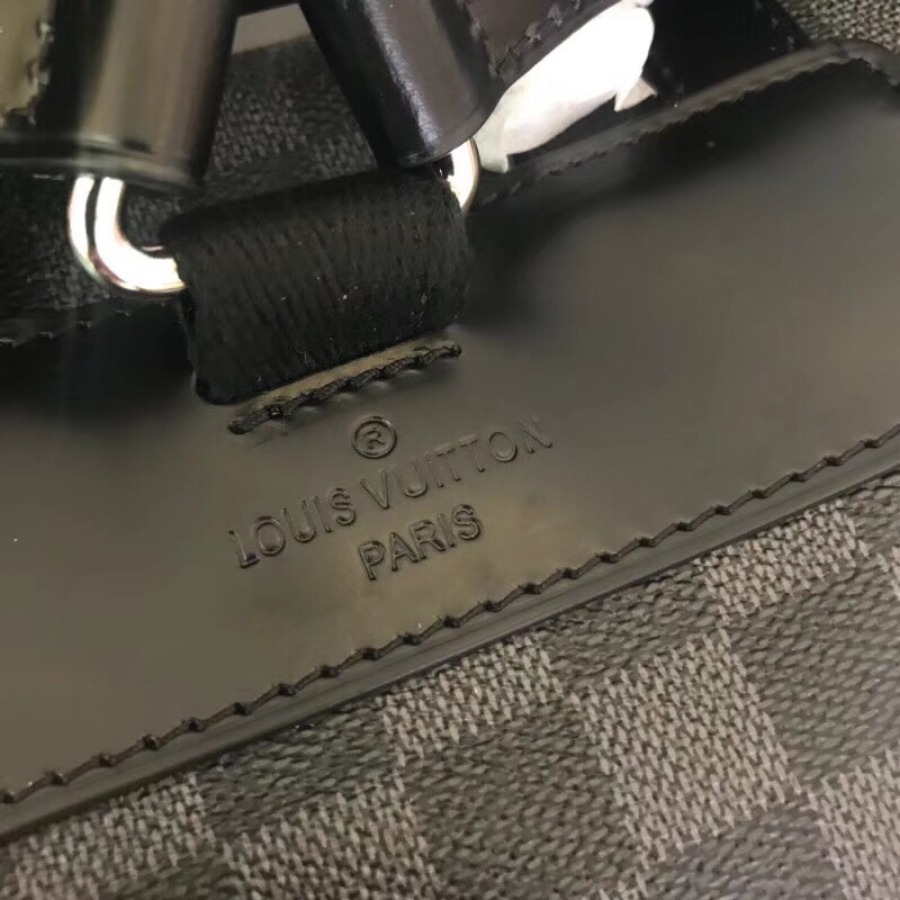 N41379, CHRISTOPHER PM, LOUIS VUITTON LV