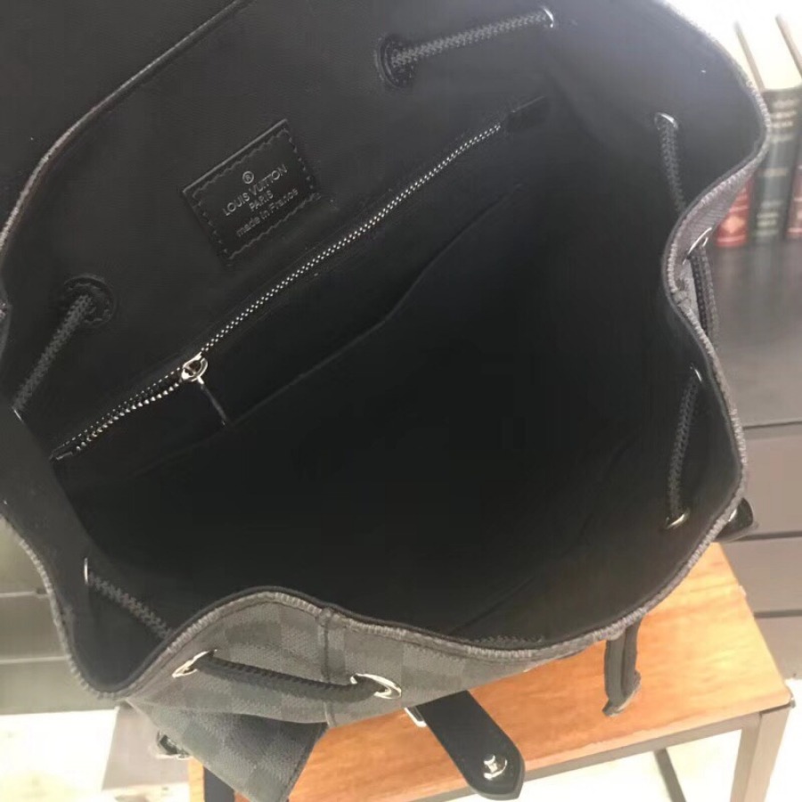 N41379, CHRISTOPHER PM, LOUIS VUITTON LV
