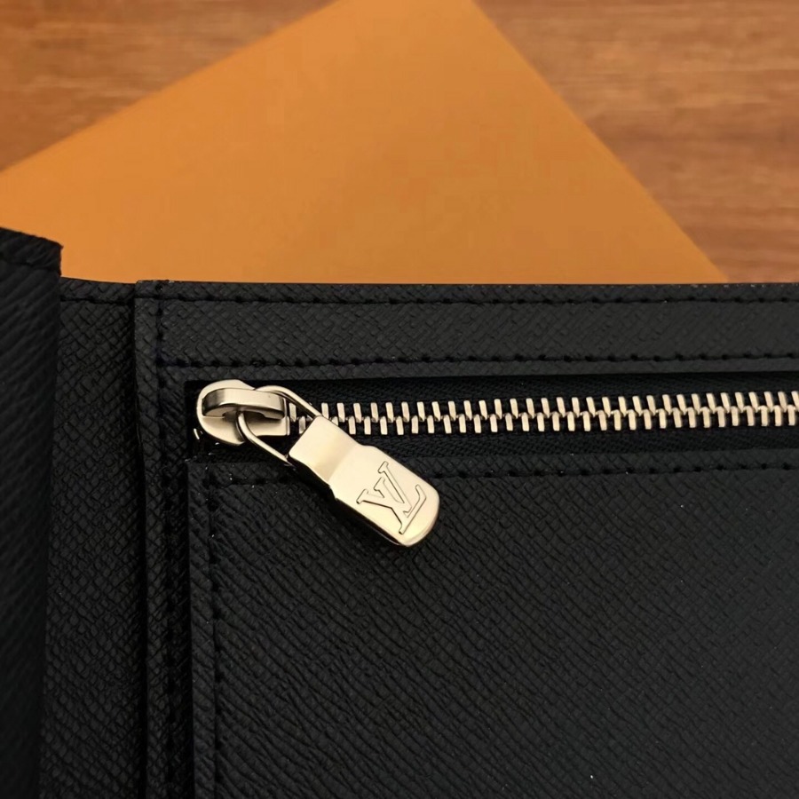 M62046, AMERIGO WALLET, LOUIS VUITTON LV