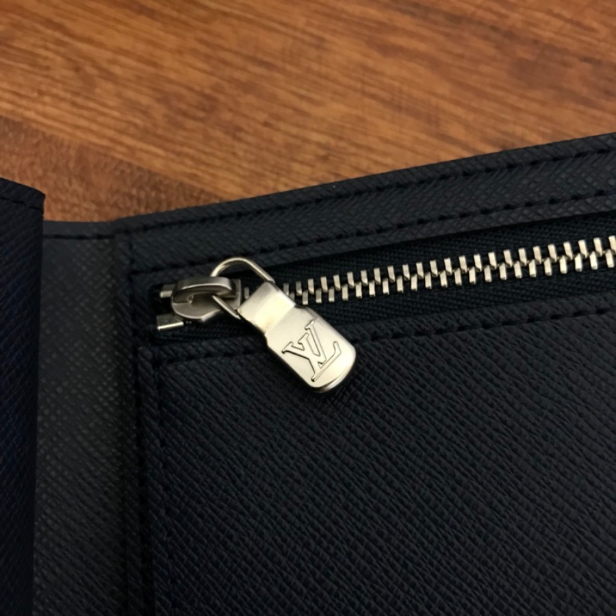 M60053, AMERIGO WALLET, LOUIS VUITTON LV