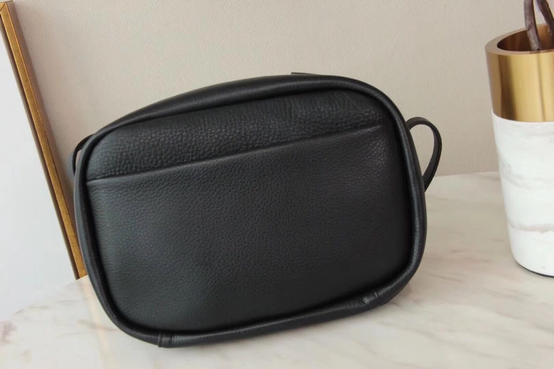 EVERYDAY CAMERA BAG S, calfskin bag with Balenciaga logo