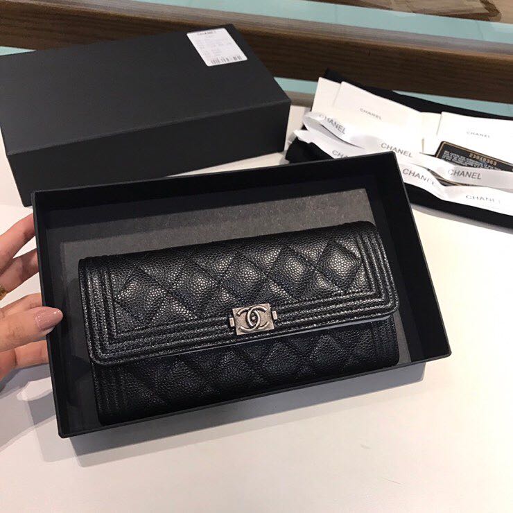 BOY CHANEL Flap Wallet, CAVIAR CALFSKIN
