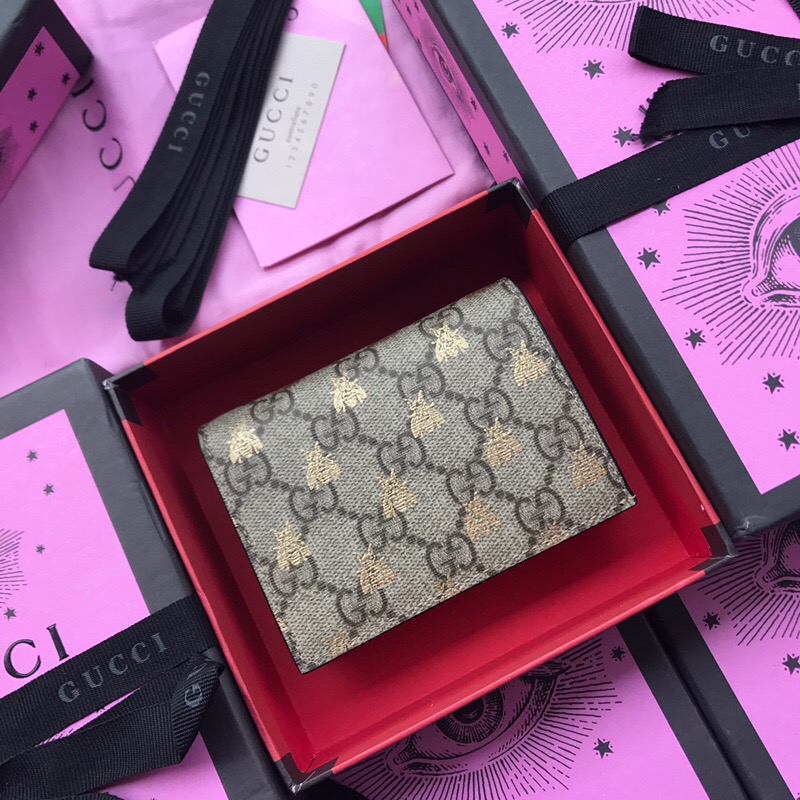‎508757 GG Supreme bees card case Women's Wallets & Small Accessories