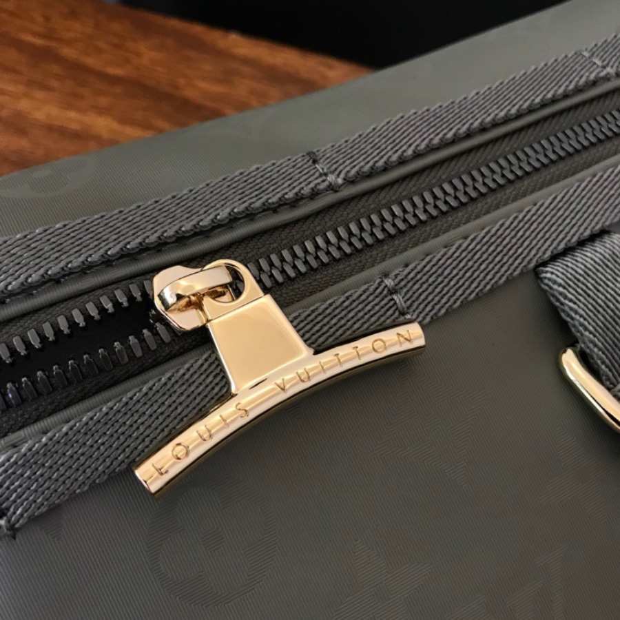 M43889 MESSENGER PM, Louis Vuitton LV Handbag