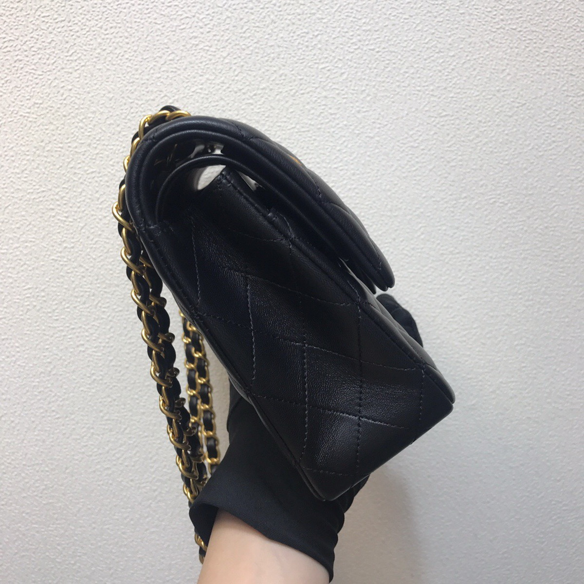 A01112, classic handbag, Chanel handbag, Lambskin