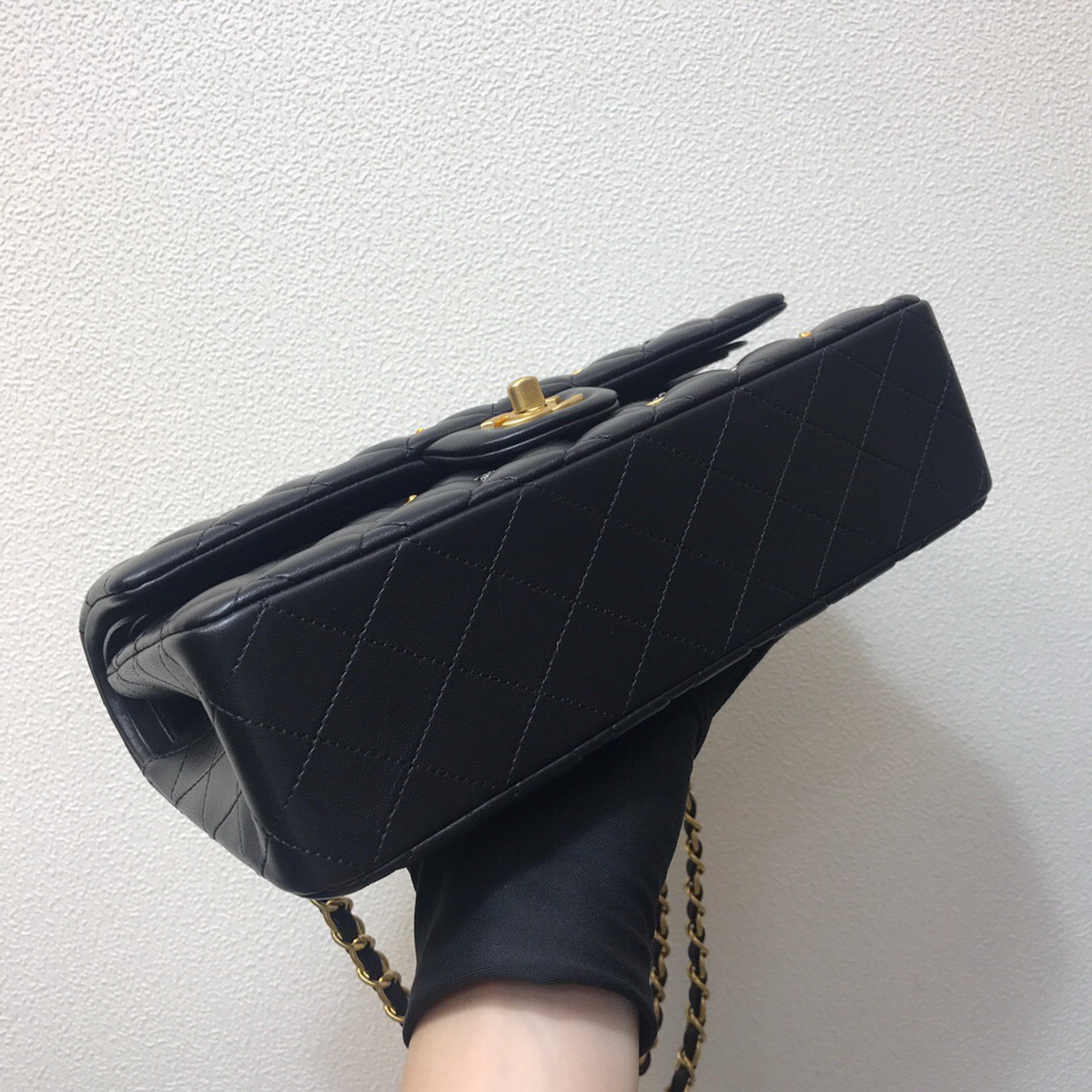 A01112, classic handbag, Chanel handbag, Lambskin