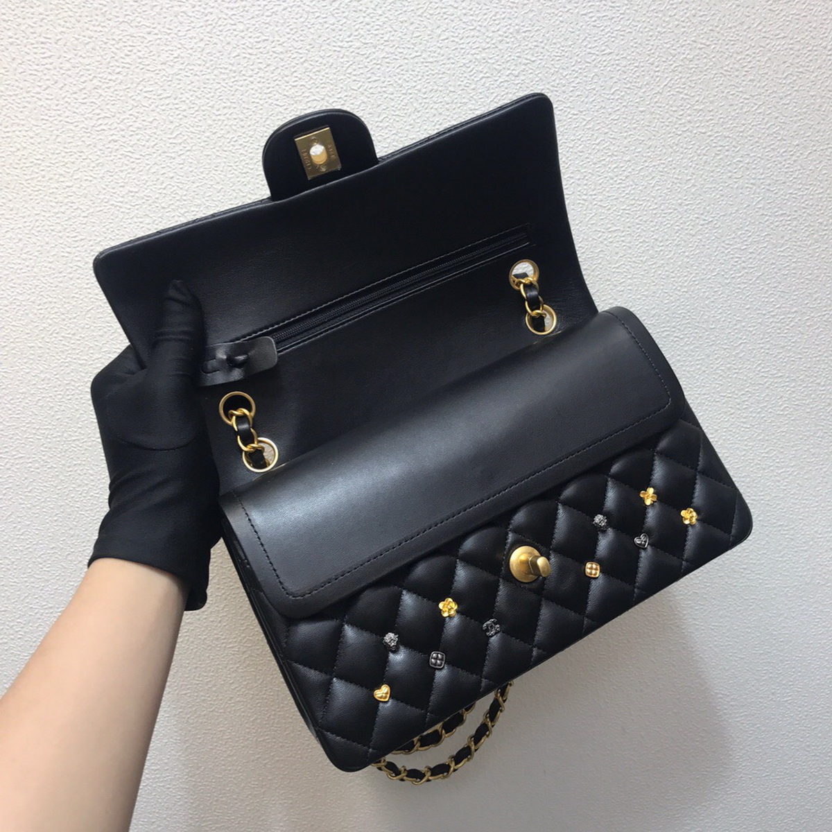 A01112, classic handbag, Chanel handbag, Lambskin
