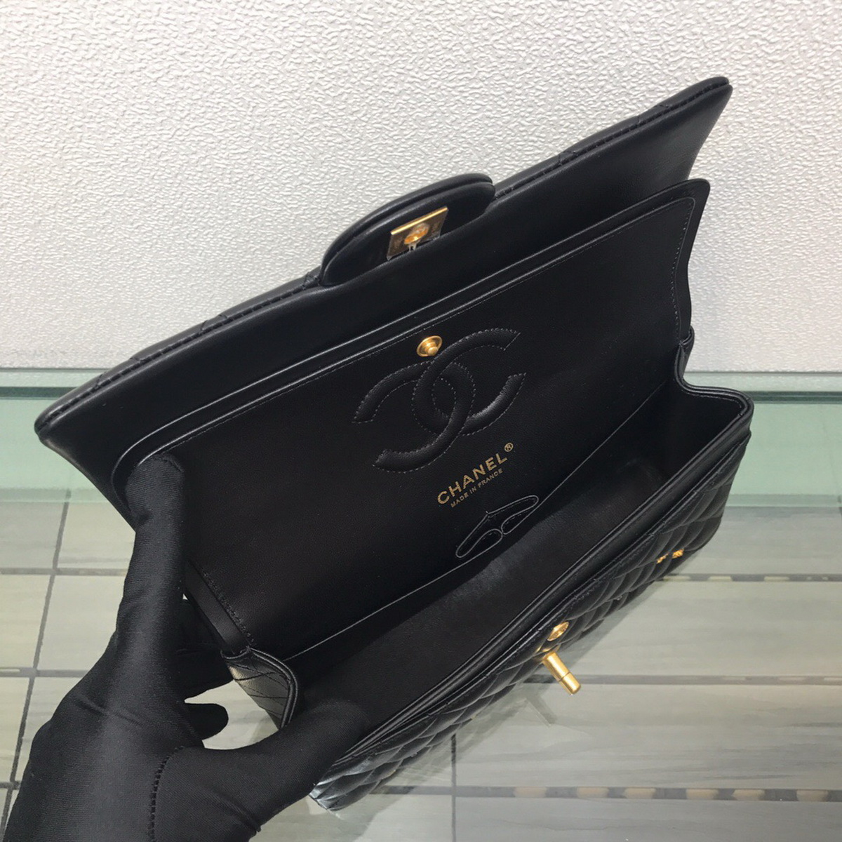 A01112, classic handbag, Chanel handbag, Lambskin
