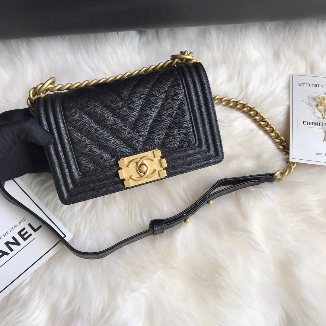 A67085, Small BOY CHANEL Handbag, Calfskin