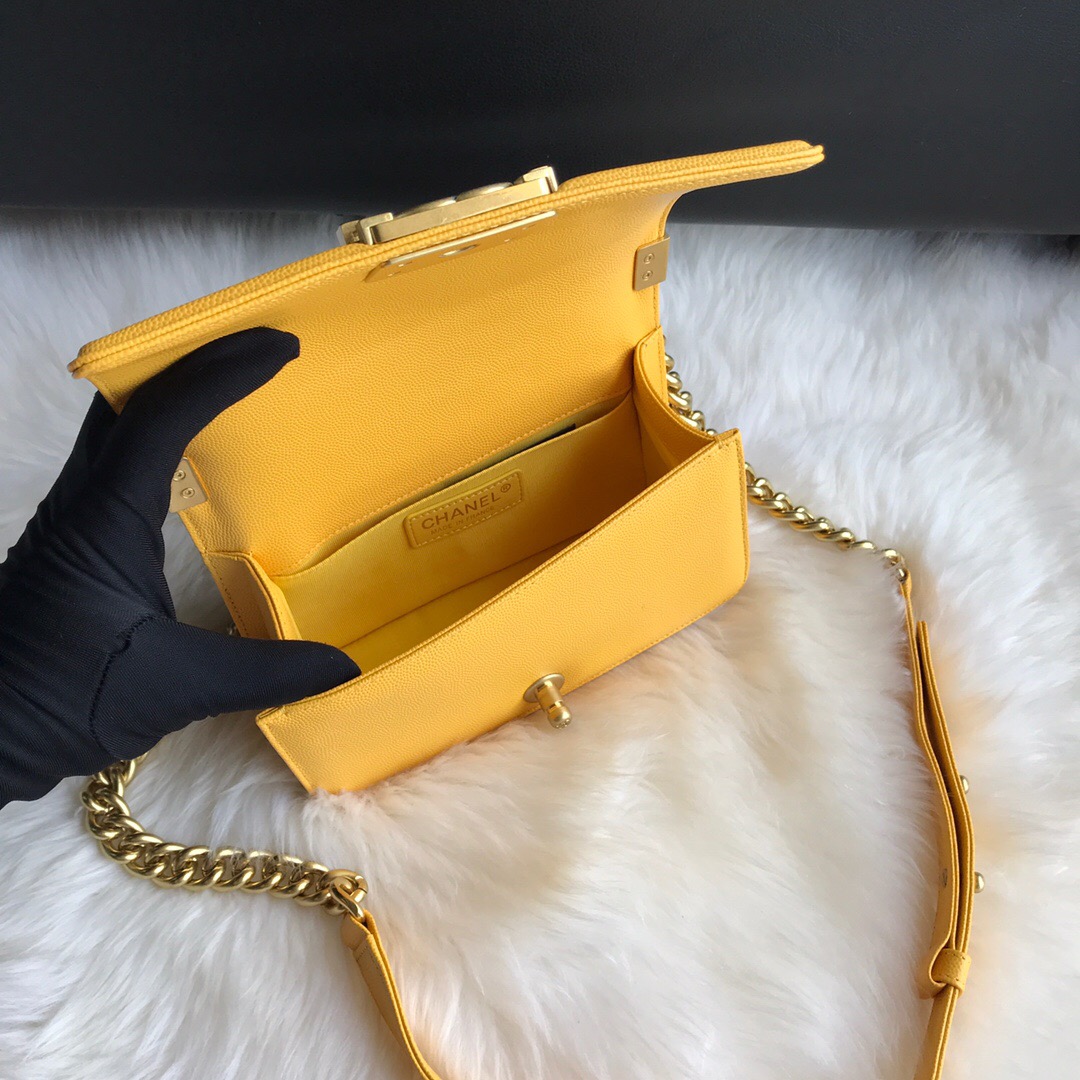 A67085, Small BOY CHANEL Handbag, Calfskin