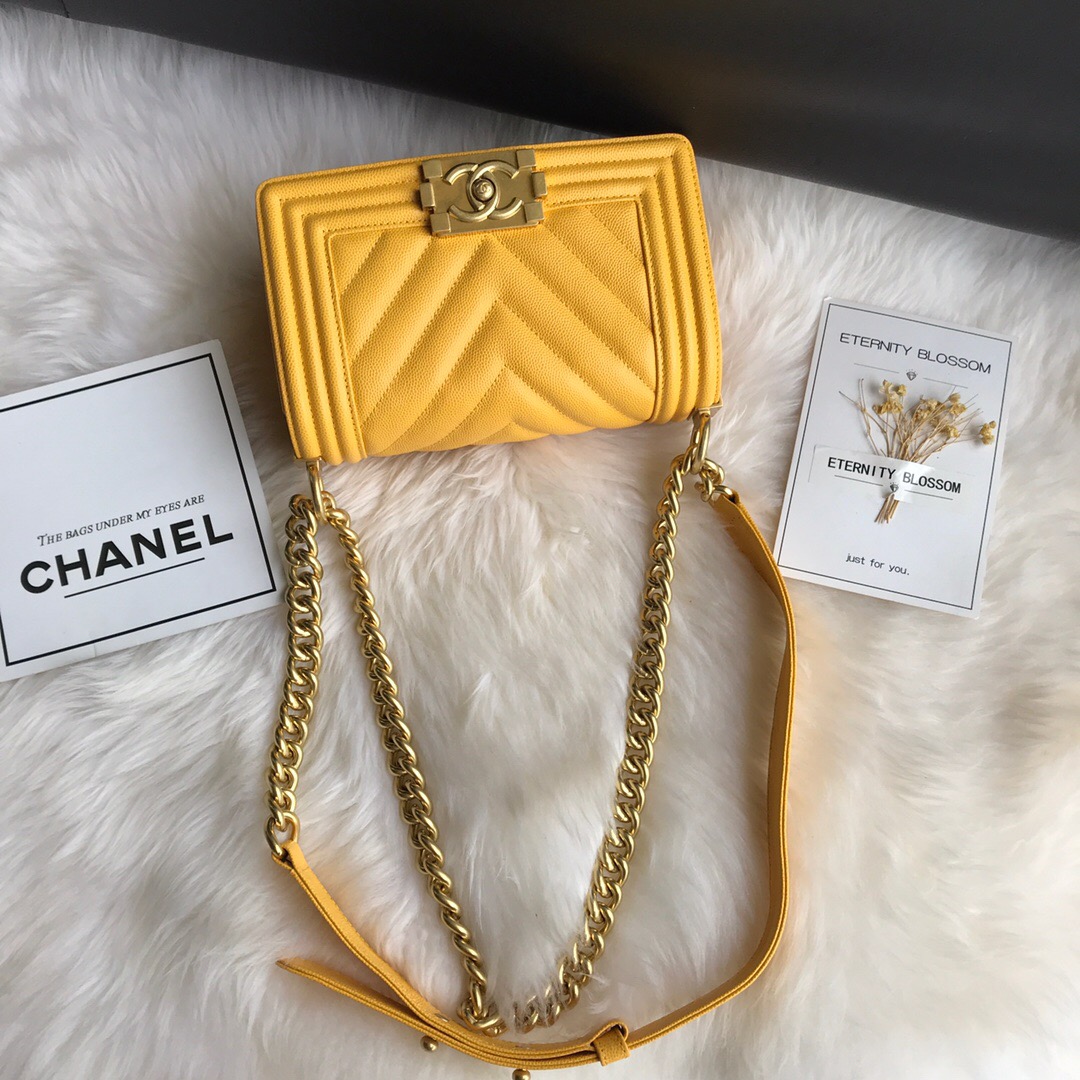 A67085, Small BOY CHANEL Handbag, Calfskin
