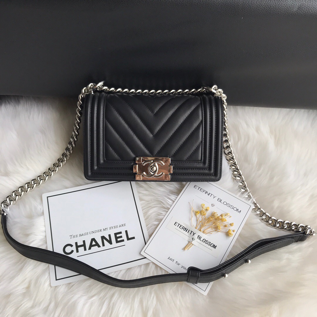 A67085, Small BOY CHANEL Handbag, Calfskin