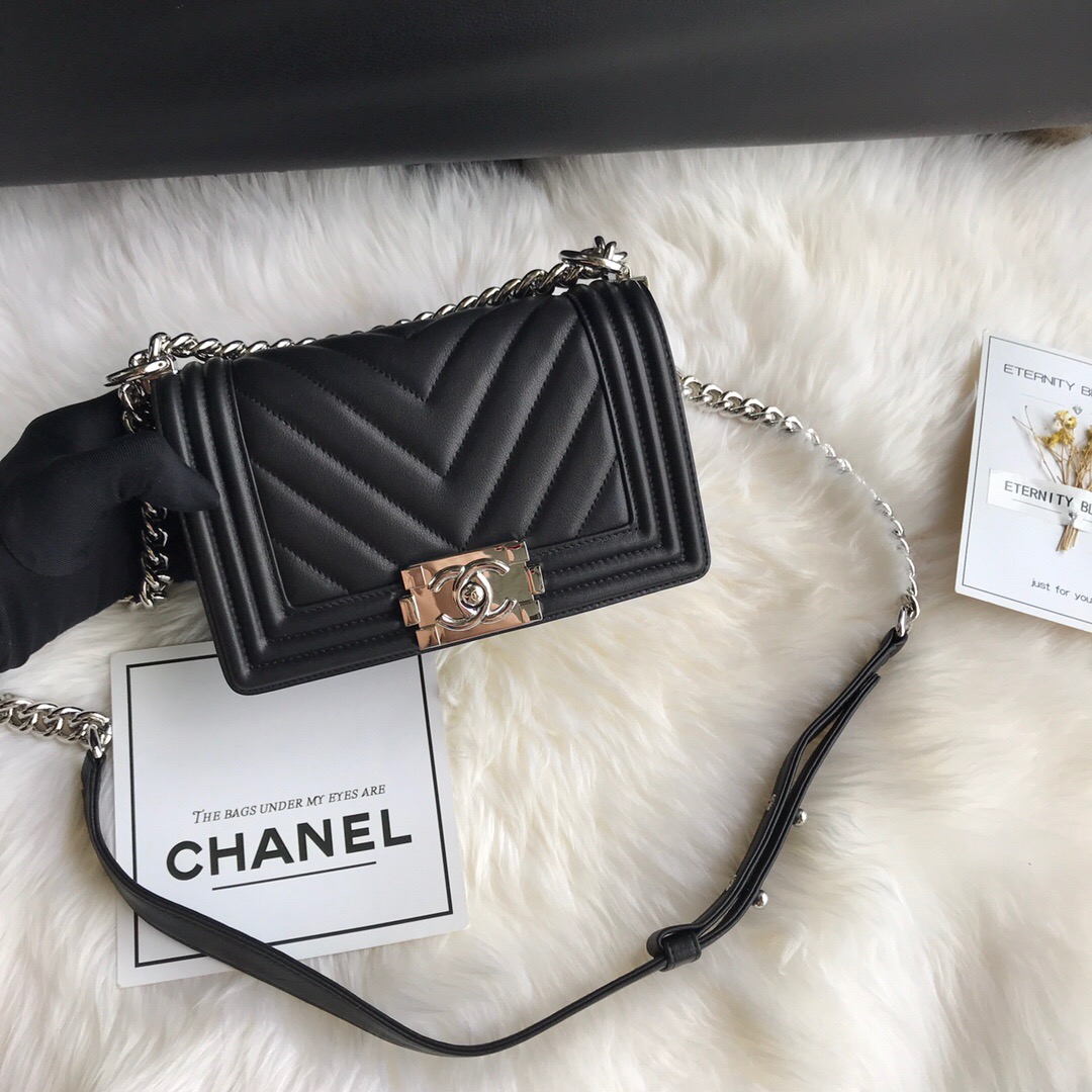 A67085, Small BOY CHANEL Handbag, Calfskin