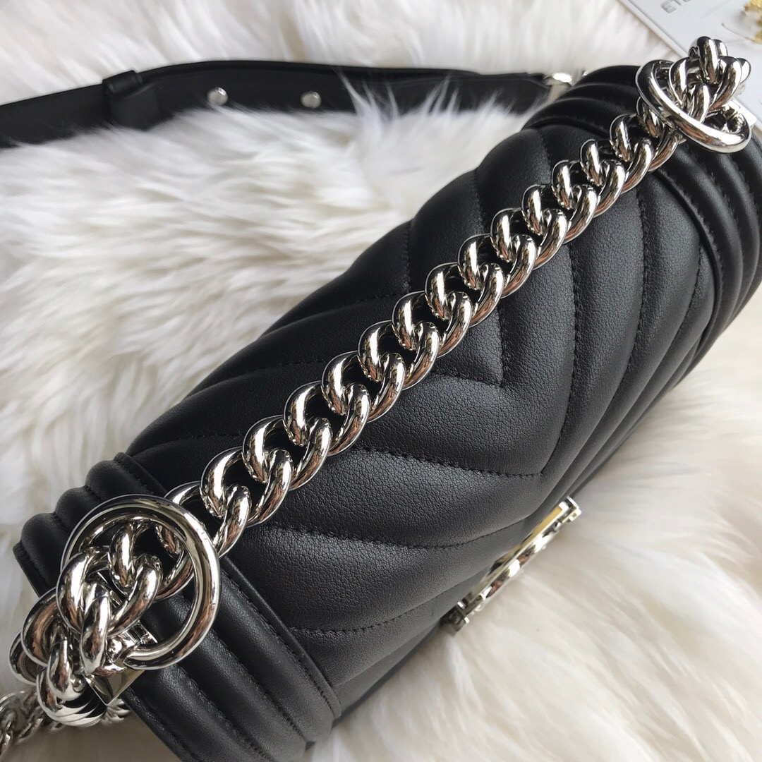 A67085, Small BOY CHANEL Handbag, Calfskin
