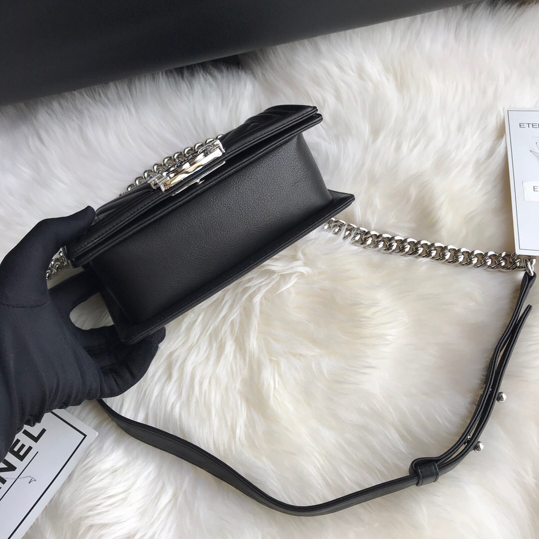 A67085, Small BOY CHANEL Handbag, Calfskin