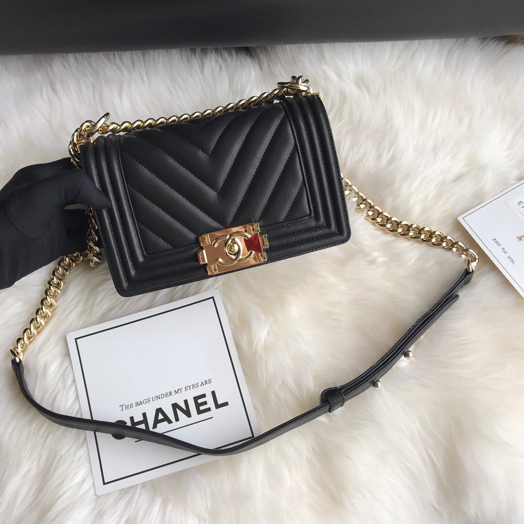 A67085, Small BOY CHANEL Handbag, Calfskin