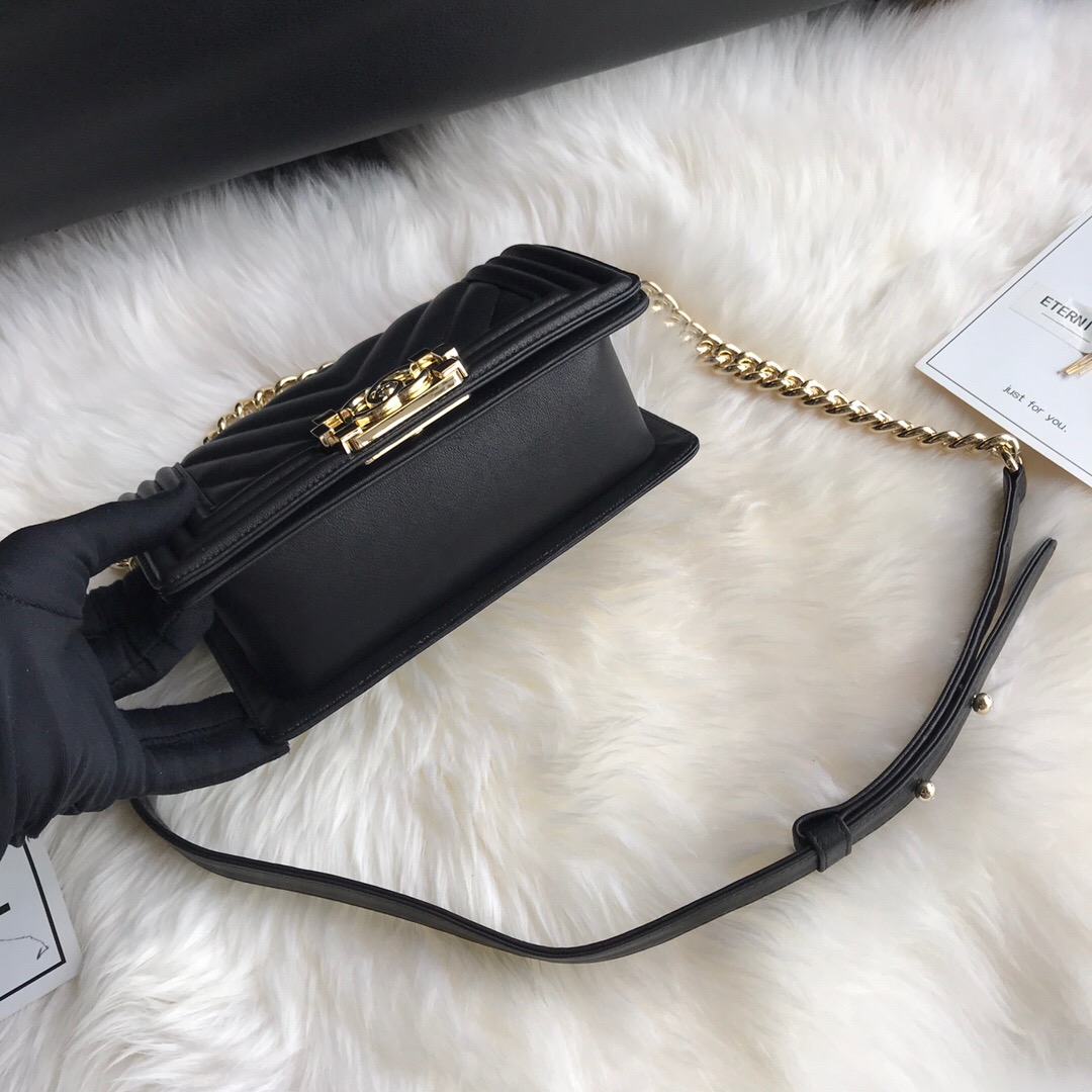 A67085, Small BOY CHANEL Handbag, Calfskin