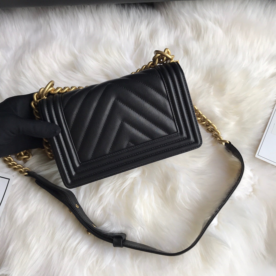 A67085, Small BOY CHANEL Handbag, Calfskin