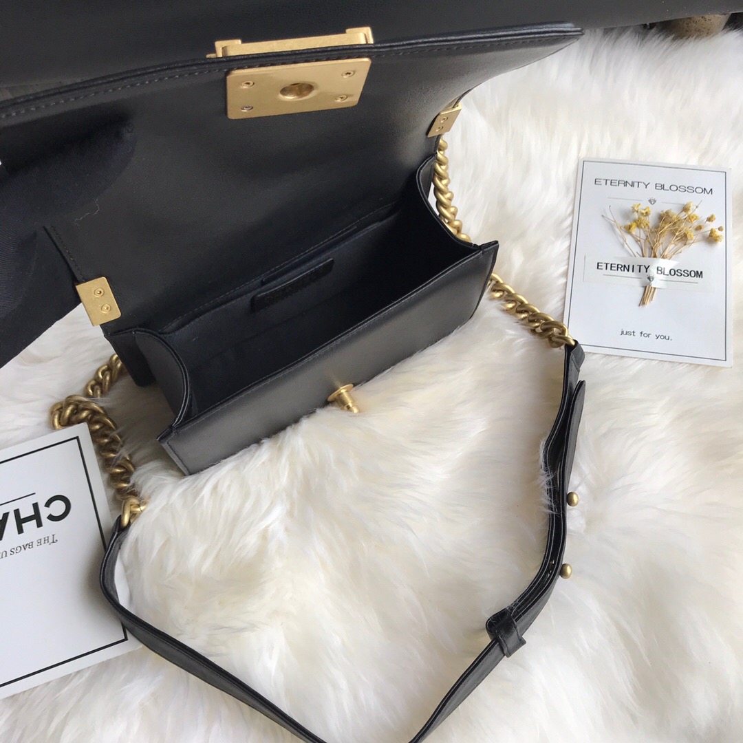 A67085, Small BOY CHANEL Handbag, Calfskin