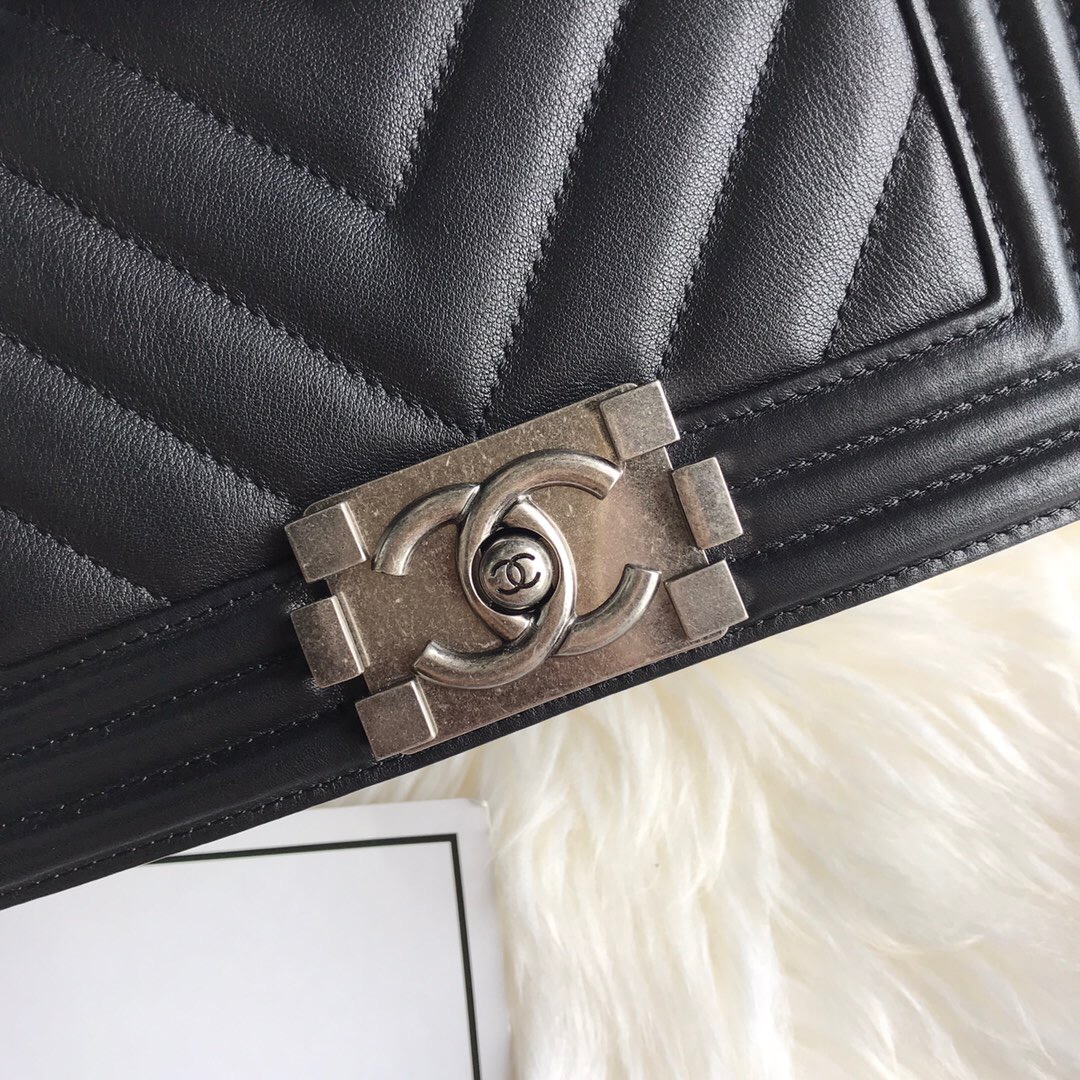 A67085, Small BOY CHANEL Handbag, Calfskin